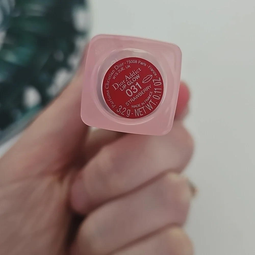 Dior Lip Glow Color Reviver Balm - Strawberry